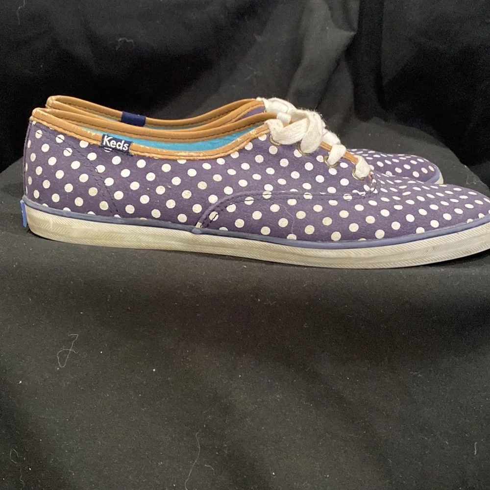 Keds! - Picture 3 of 7
